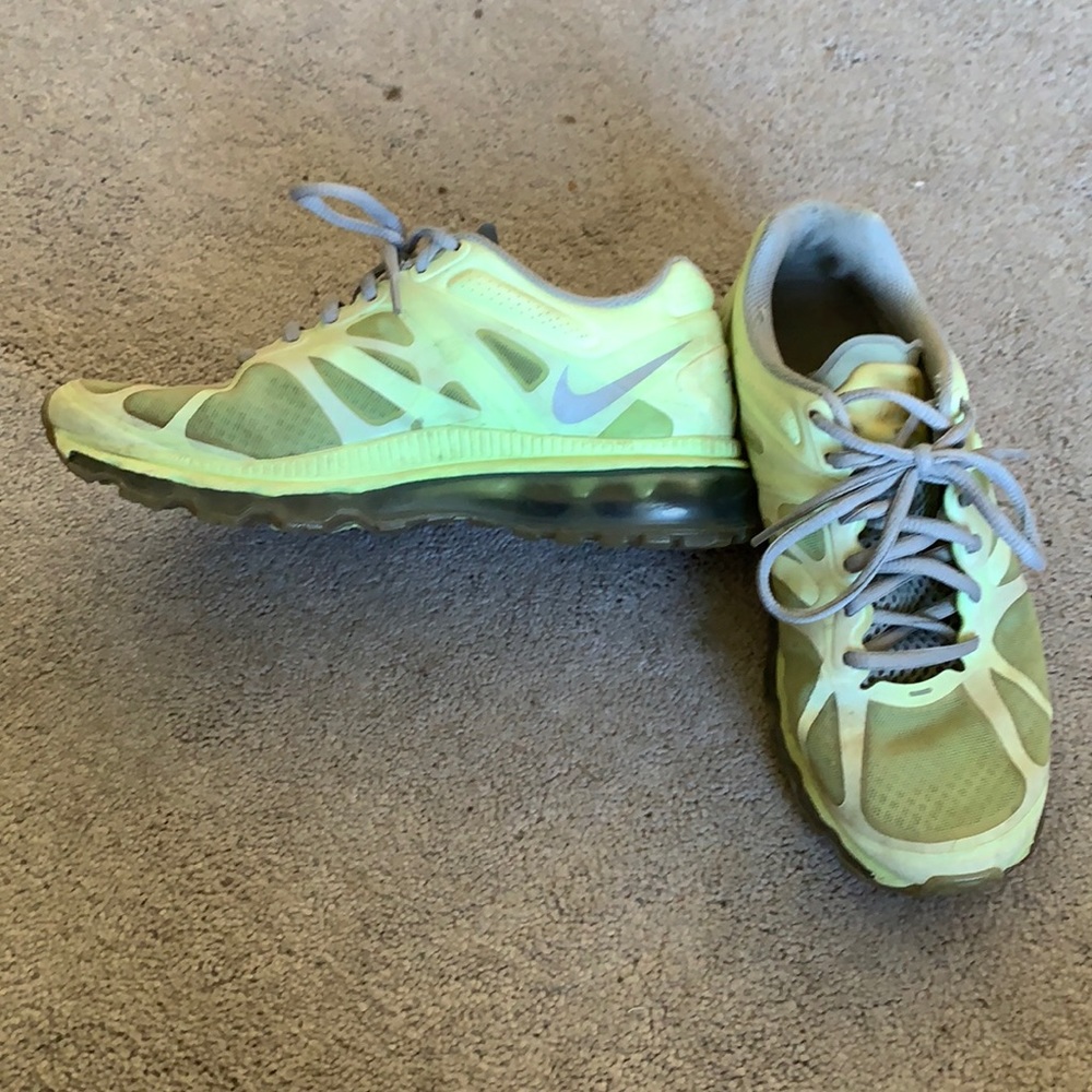 Nike air max size 7.5 women’s